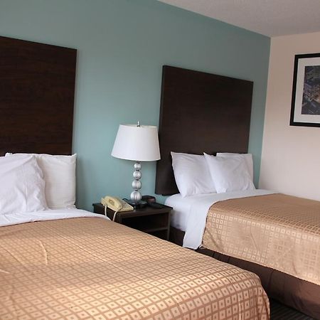 Sterling Inn Near Iag Airport ไนแอการาฟอลส์ ภายนอก รูปภาพ