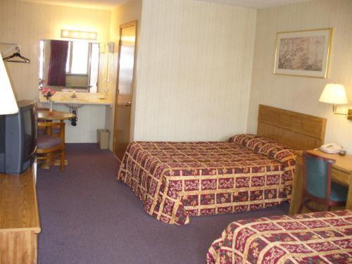 Sterling Inn Near Iag Airport ไนแอการาฟอลส์ ห้อง รูปภาพ