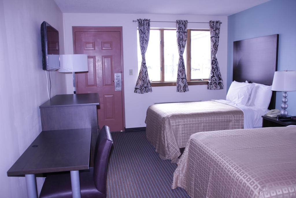 Sterling Inn Near Iag Airport ไนแอการาฟอลส์ ภายนอก รูปภาพ