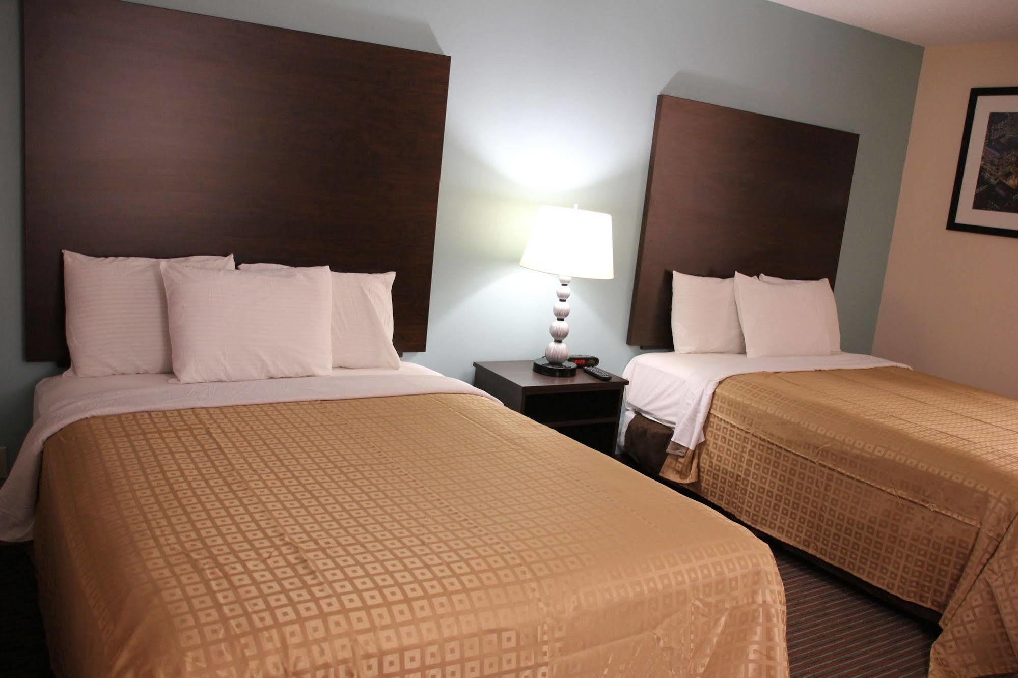 Sterling Inn Near Iag Airport ไนแอการาฟอลส์ ภายนอก รูปภาพ