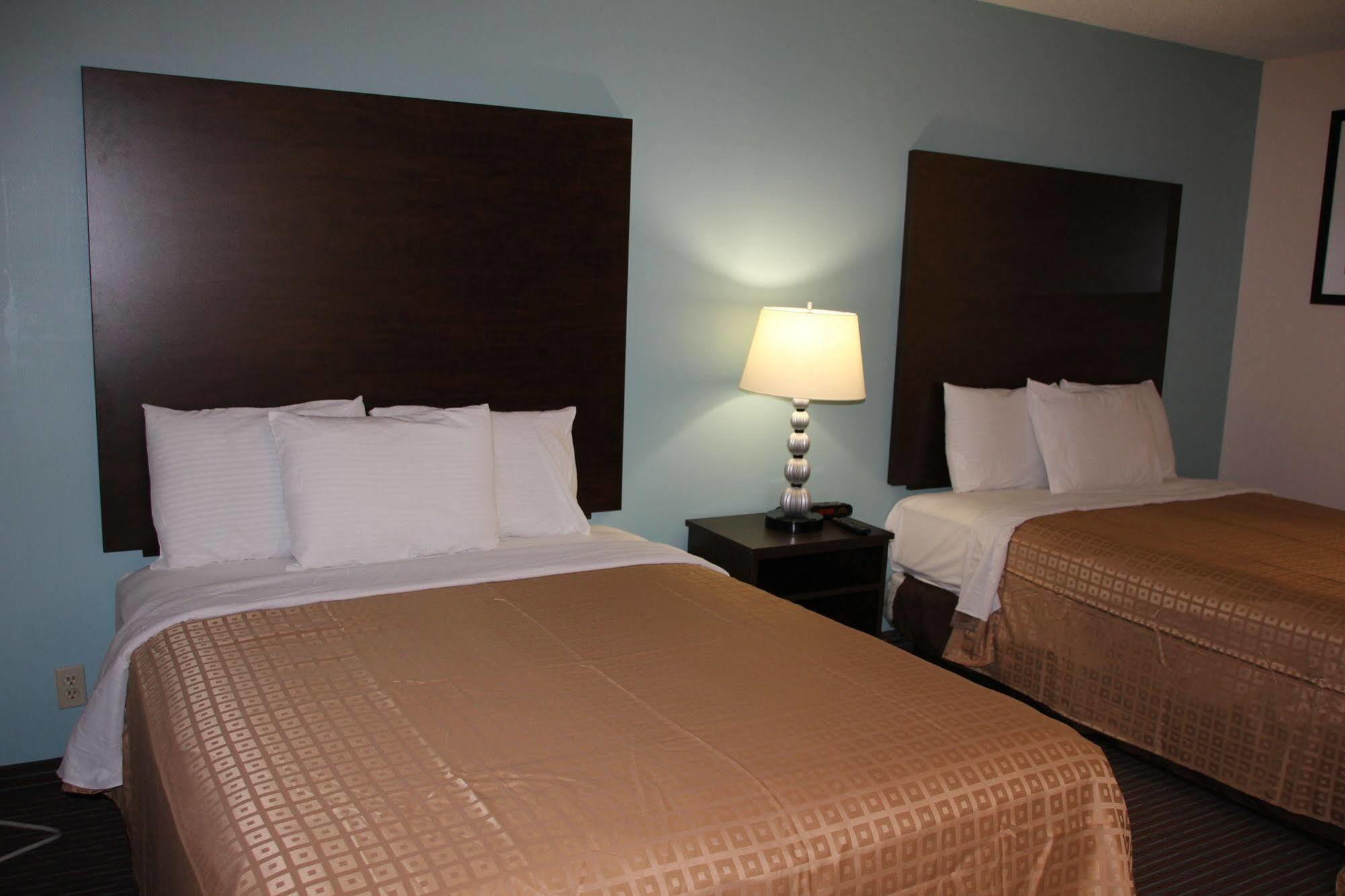 Sterling Inn Near Iag Airport ไนแอการาฟอลส์ ภายนอก รูปภาพ